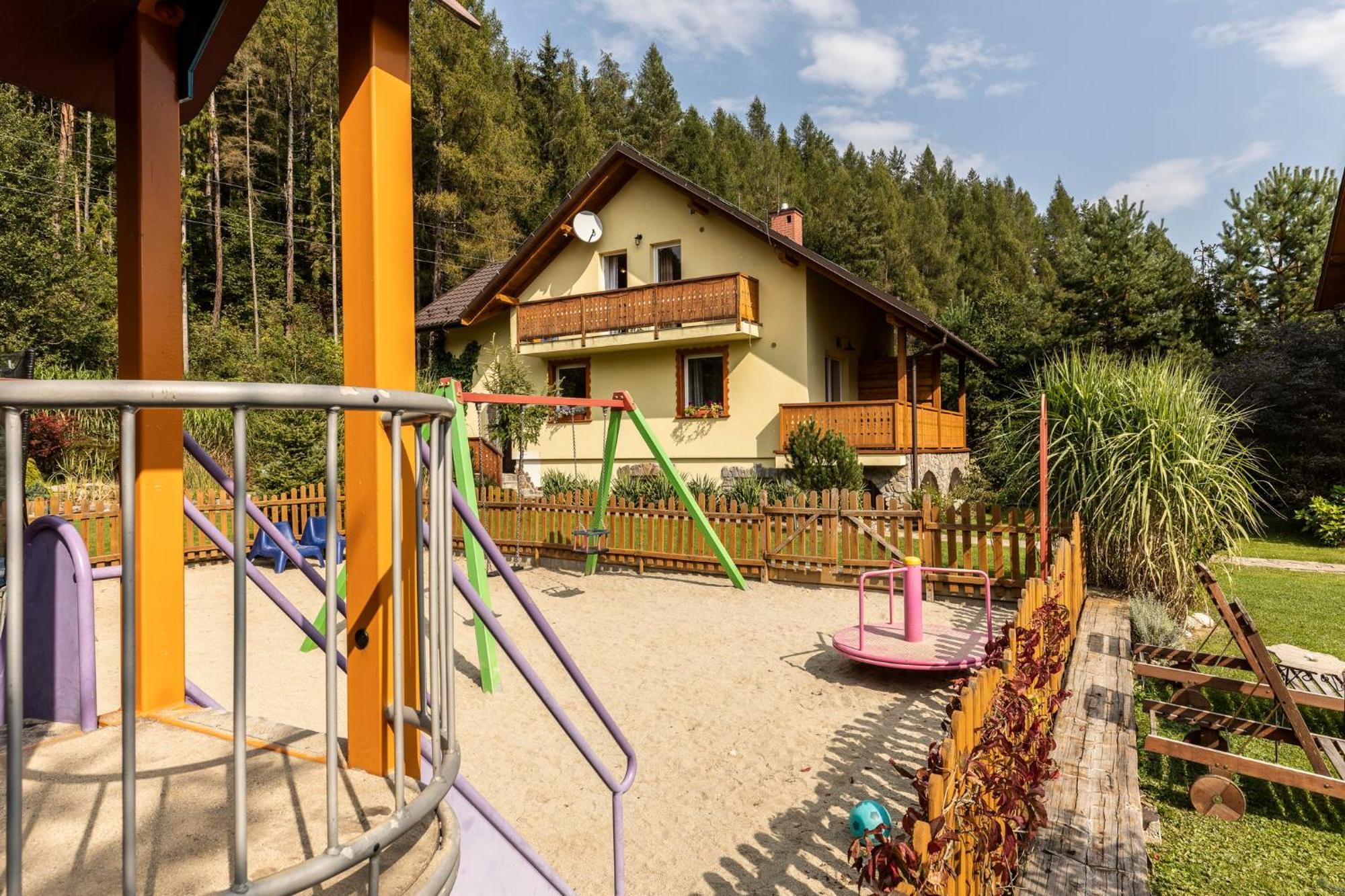 Apartamenty Zielona Owieczka Niedzica Zamek Ngoại thất bức ảnh